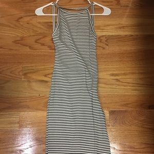 Women’s bodycon maxi dress.